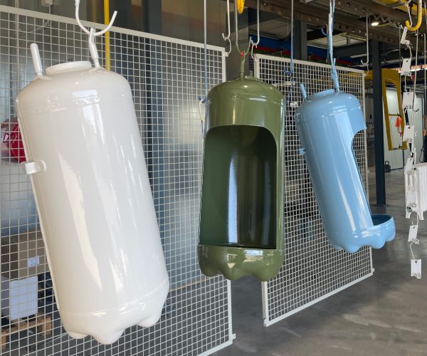 peinture-metal-extincteurs-couleur-metal